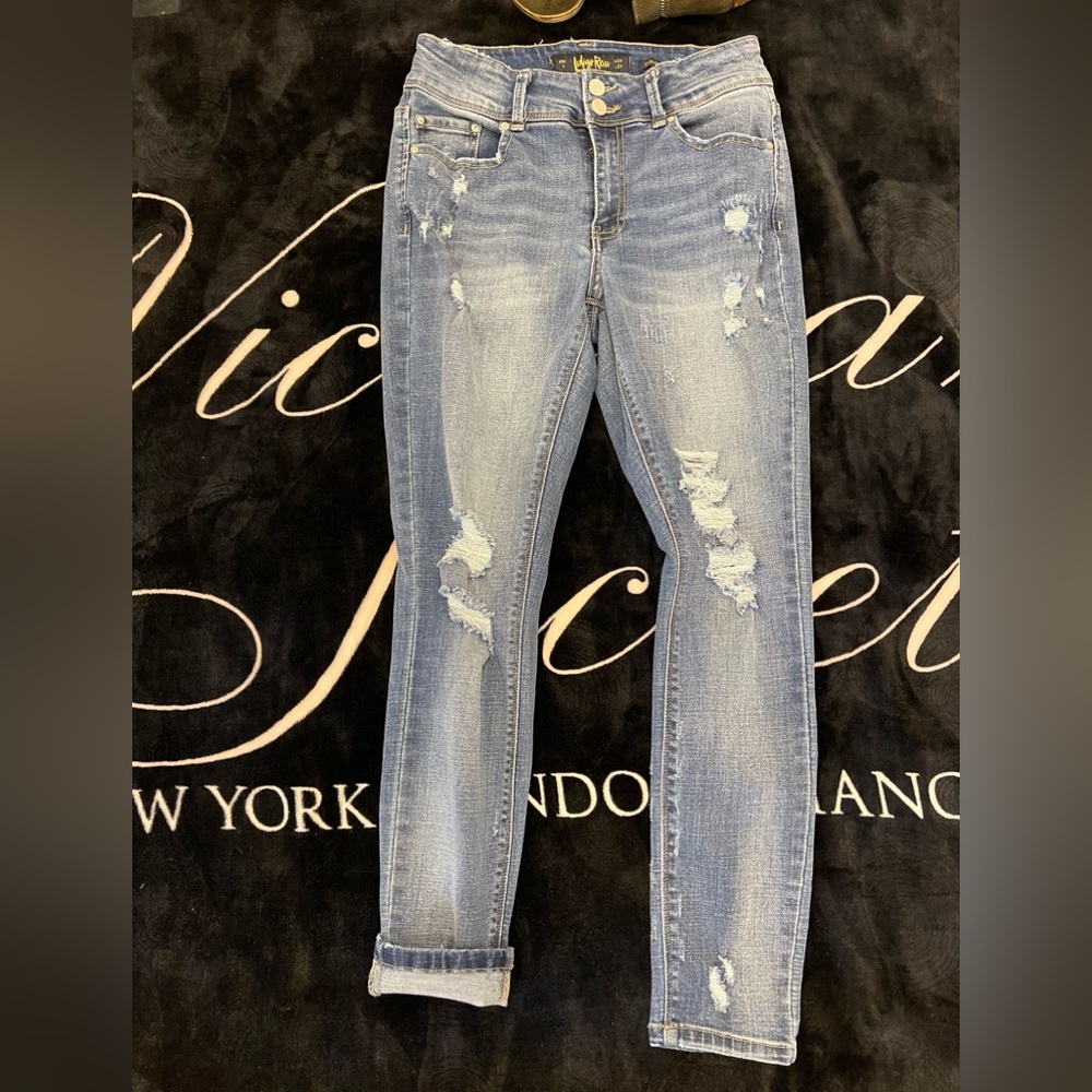 Indigo Rein- Woman’s- distressed jeans- 7